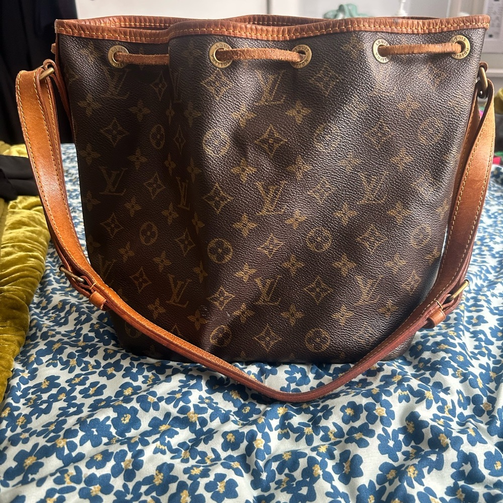 Louis Vuitton Petite Noe Monogram Bag - Picture 2 of 7
